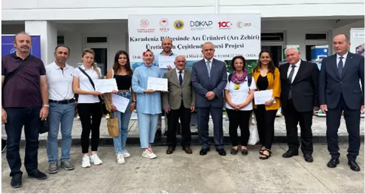 Çorum’da Gençler Arı Zehri Üretecek