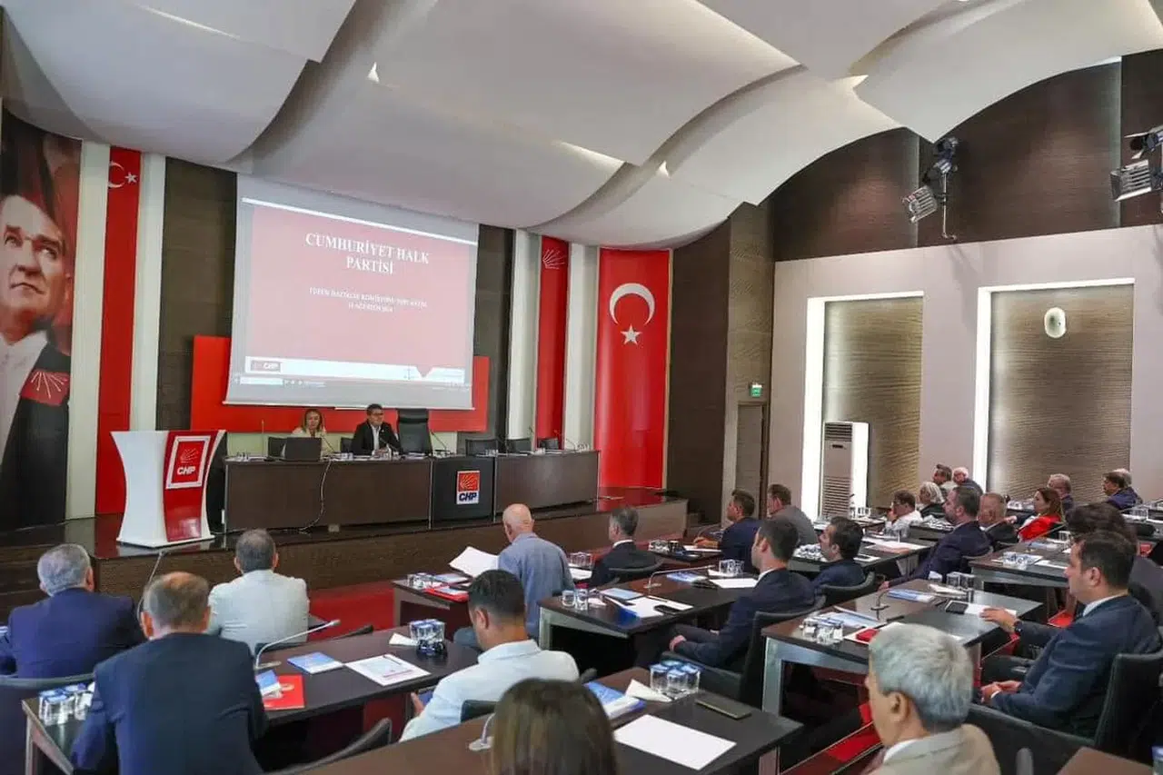 Dinçer Solmaz, CHP Genel Merkezi’nde