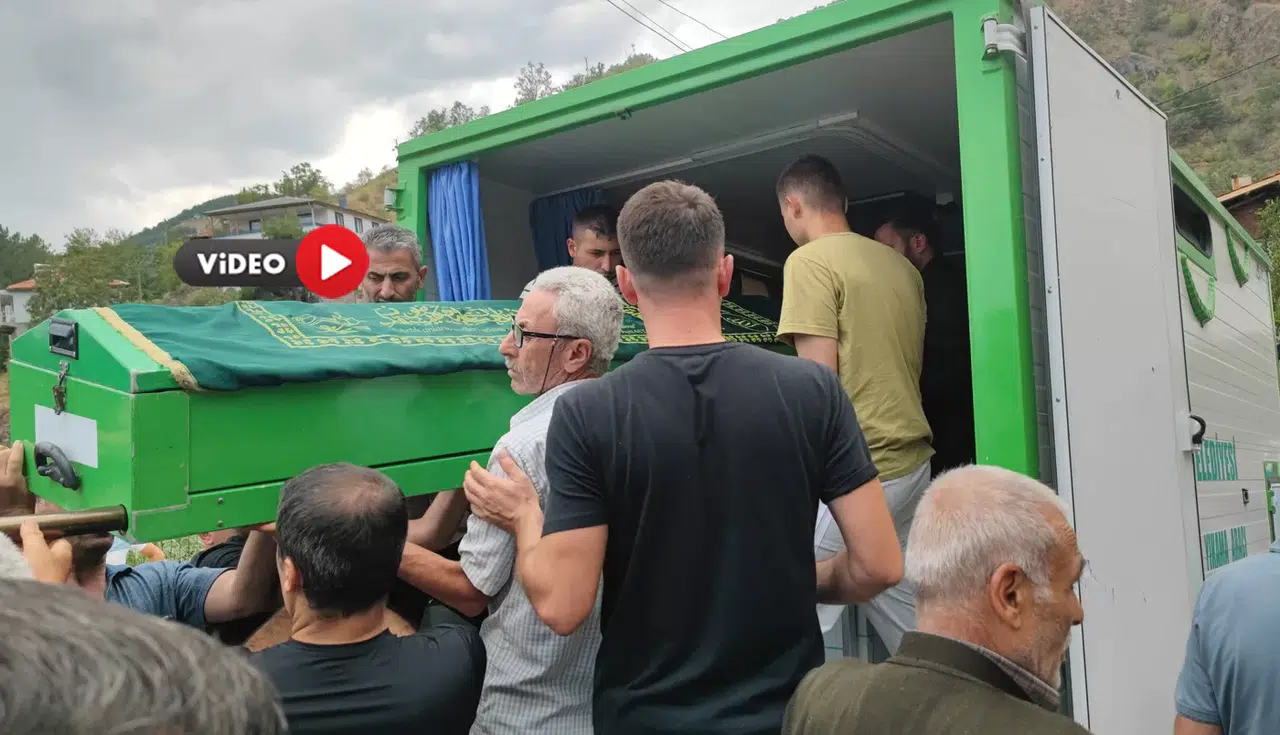 Ankara’da Öldürülen Kadının Cenazesi Çorum’da Defnedildi