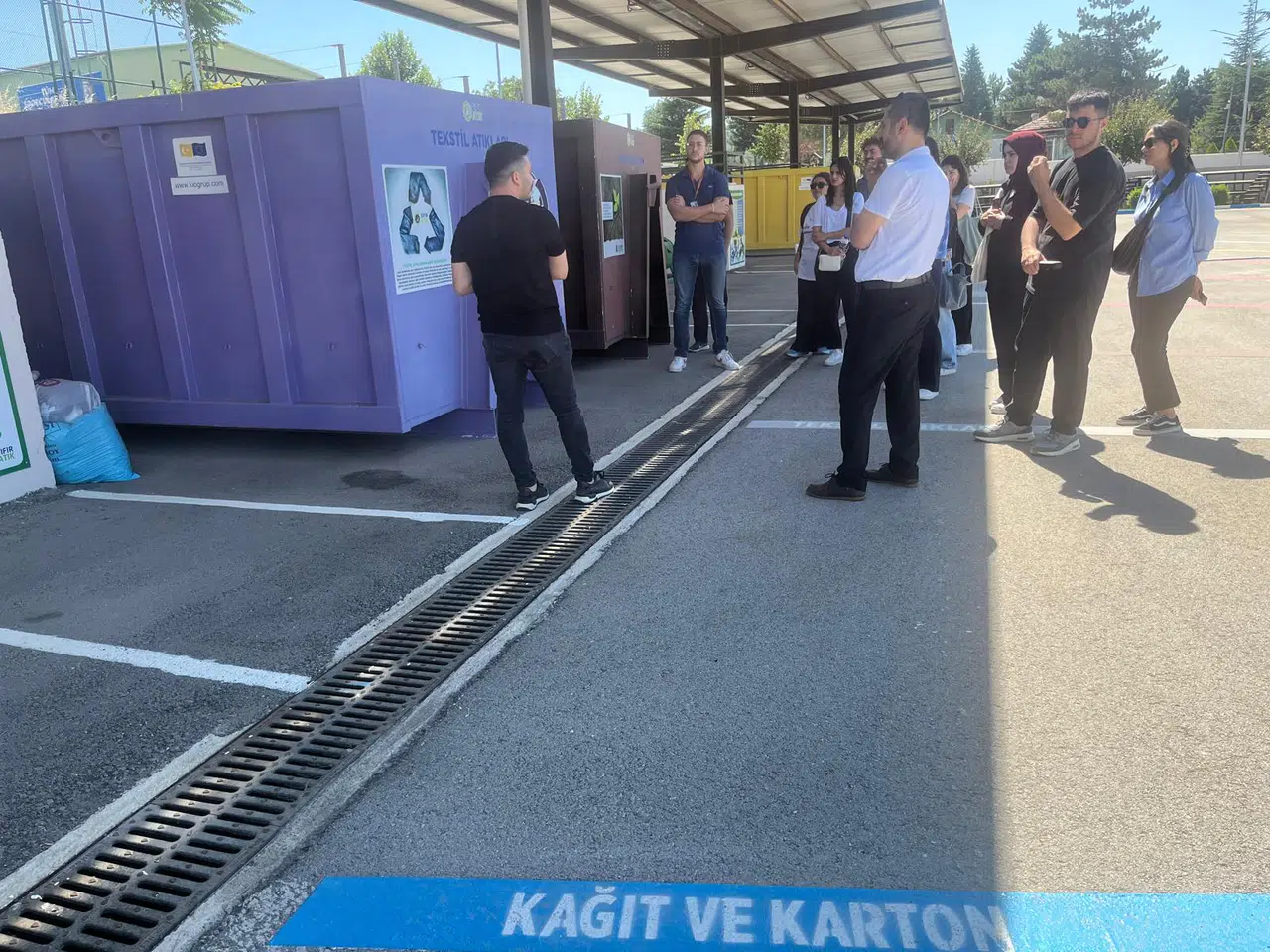 Üniversite Öğrencileri Sıfır Atık Tesisini İnceledi