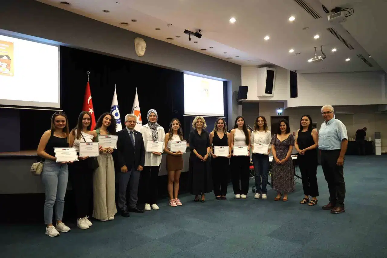 Adliyede Stant Açtılar, Yargıçlarla Birlikte Çalıştılar