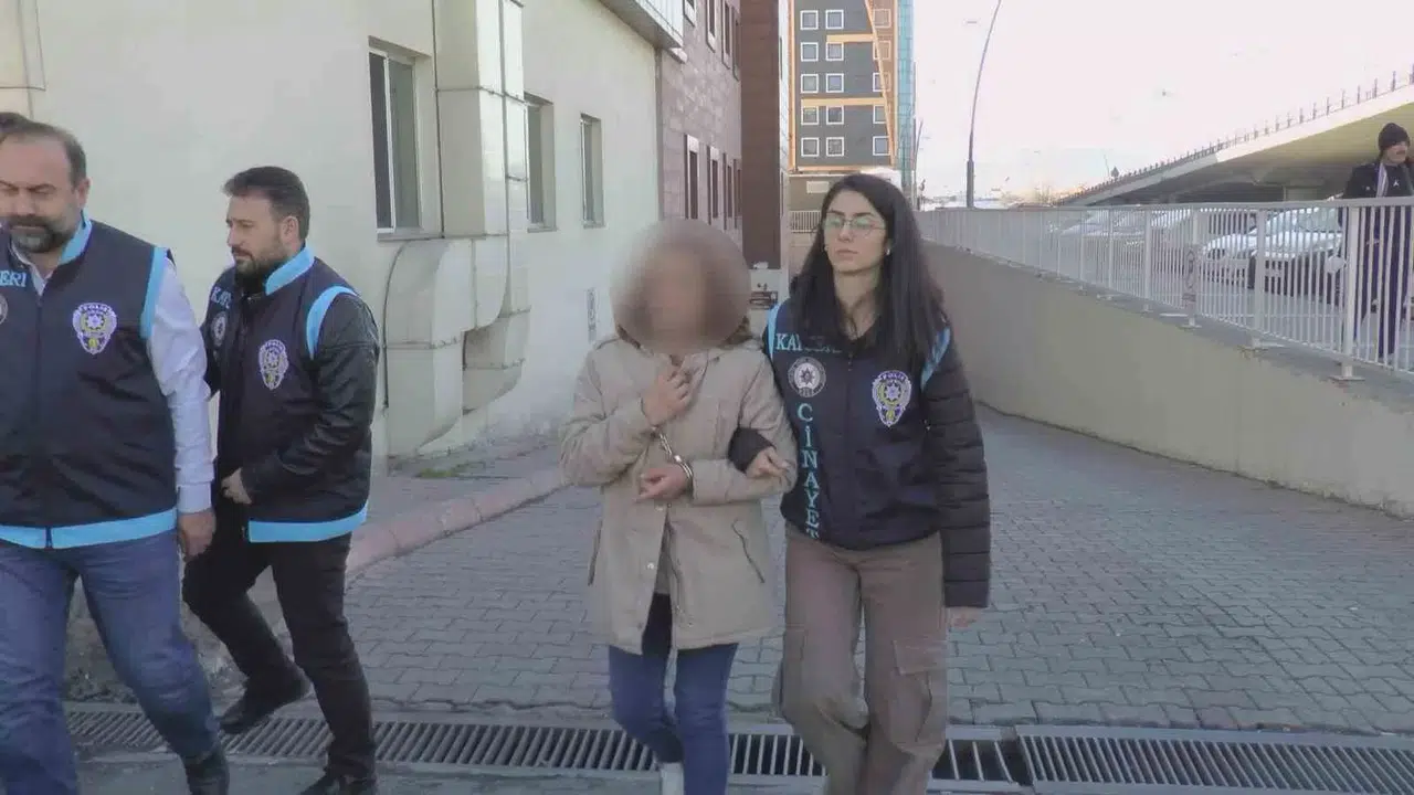 Arbedede 1 Kişiyi Bıçakla Öldüren Sanıklar Hakim Karşısında