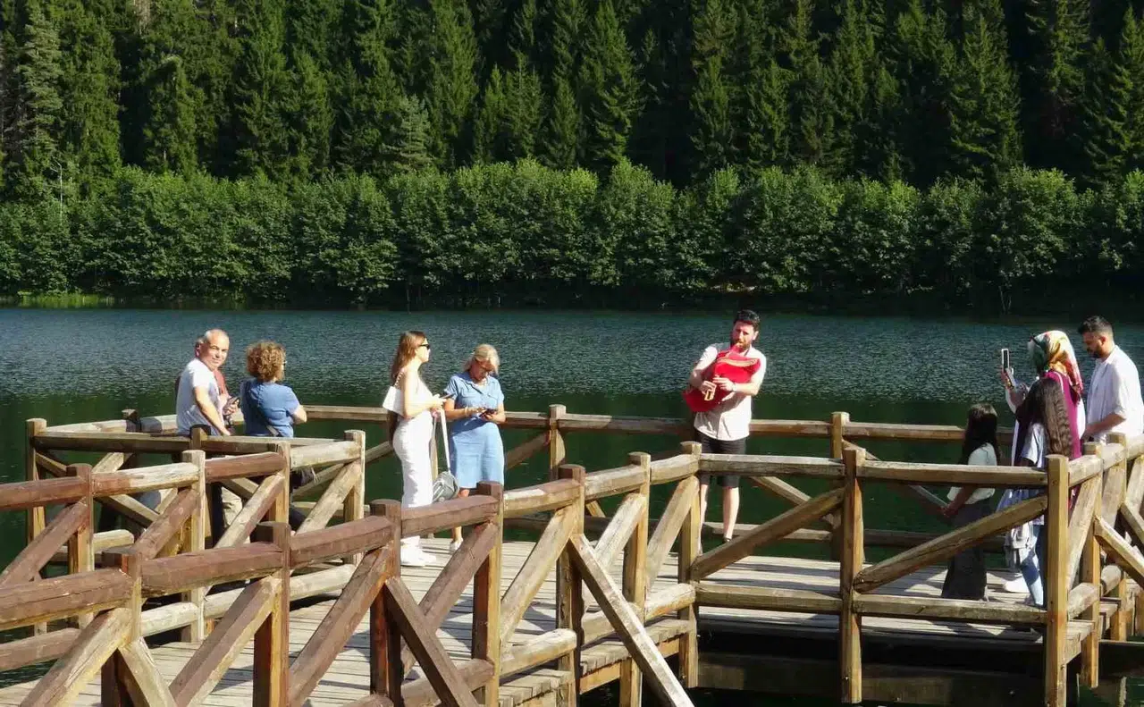 Artvin’in Huzur Durağı: Şavşat Karagöl