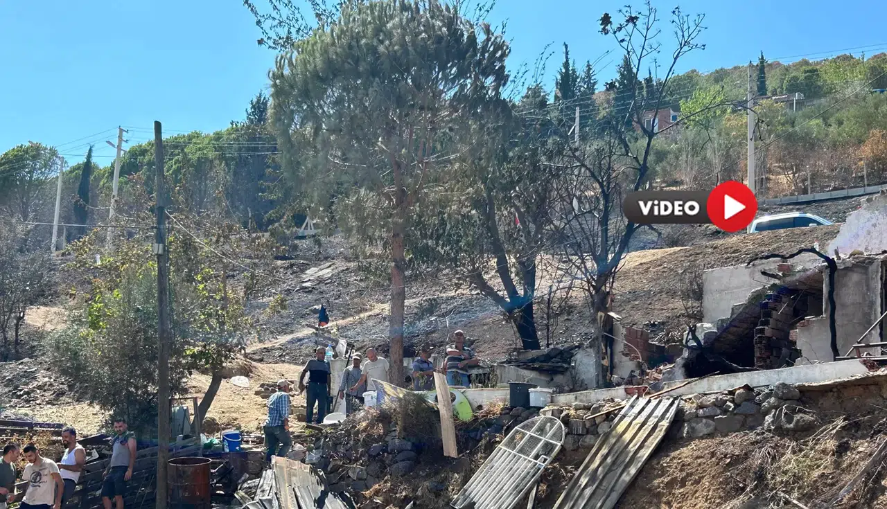 Babasının Evi Yandı, Gözyaşlarını Tutamadı