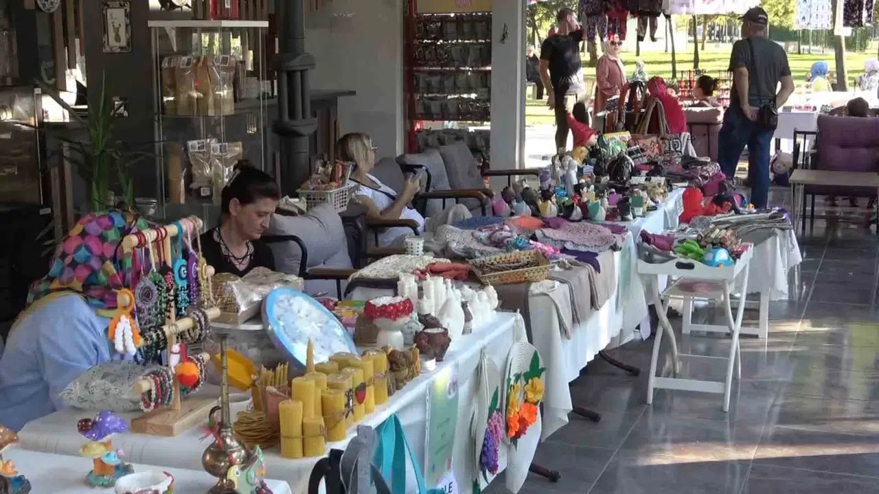 Bursa’nın Üreten Bayanları, Alışveriş Şenliğinde Buluştu