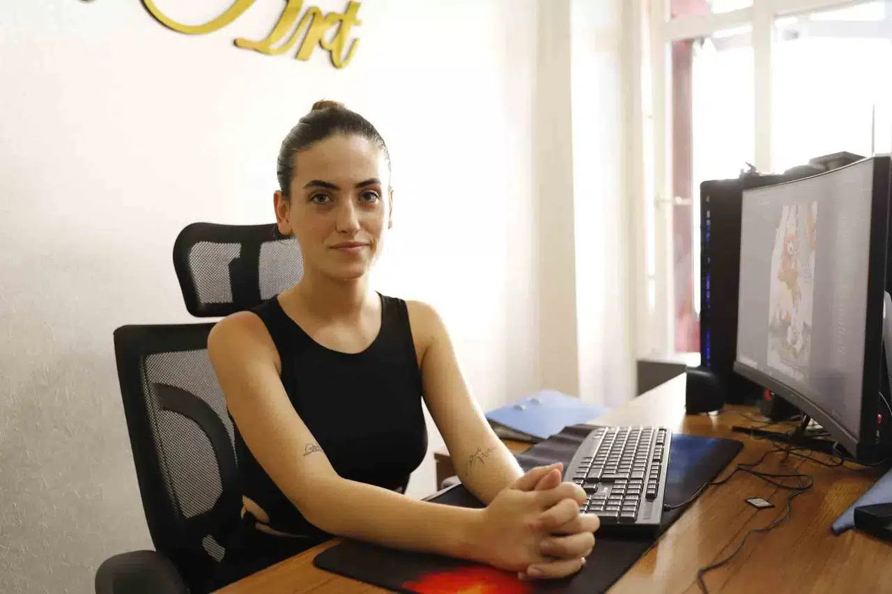 Cep Telefonuyla Başlayan Merakla 22 Yaşında Kendi İş Yerini Kurdu