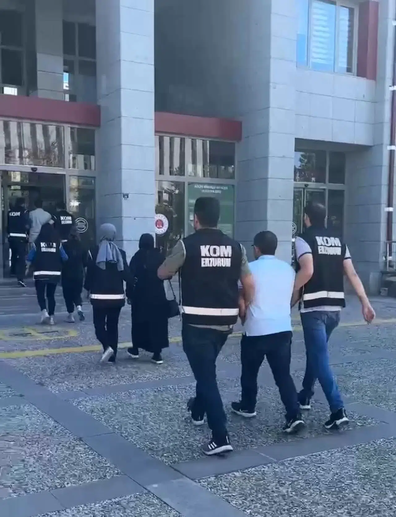 Erzurum’da FETÖ Operasyonu; 4 Kuşkulu Yakalandı