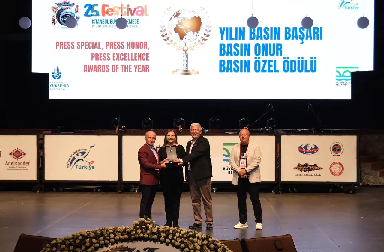 Fatih Erkoç Müziklerini Binlerce Hayranı ile Birlikte Söyledi