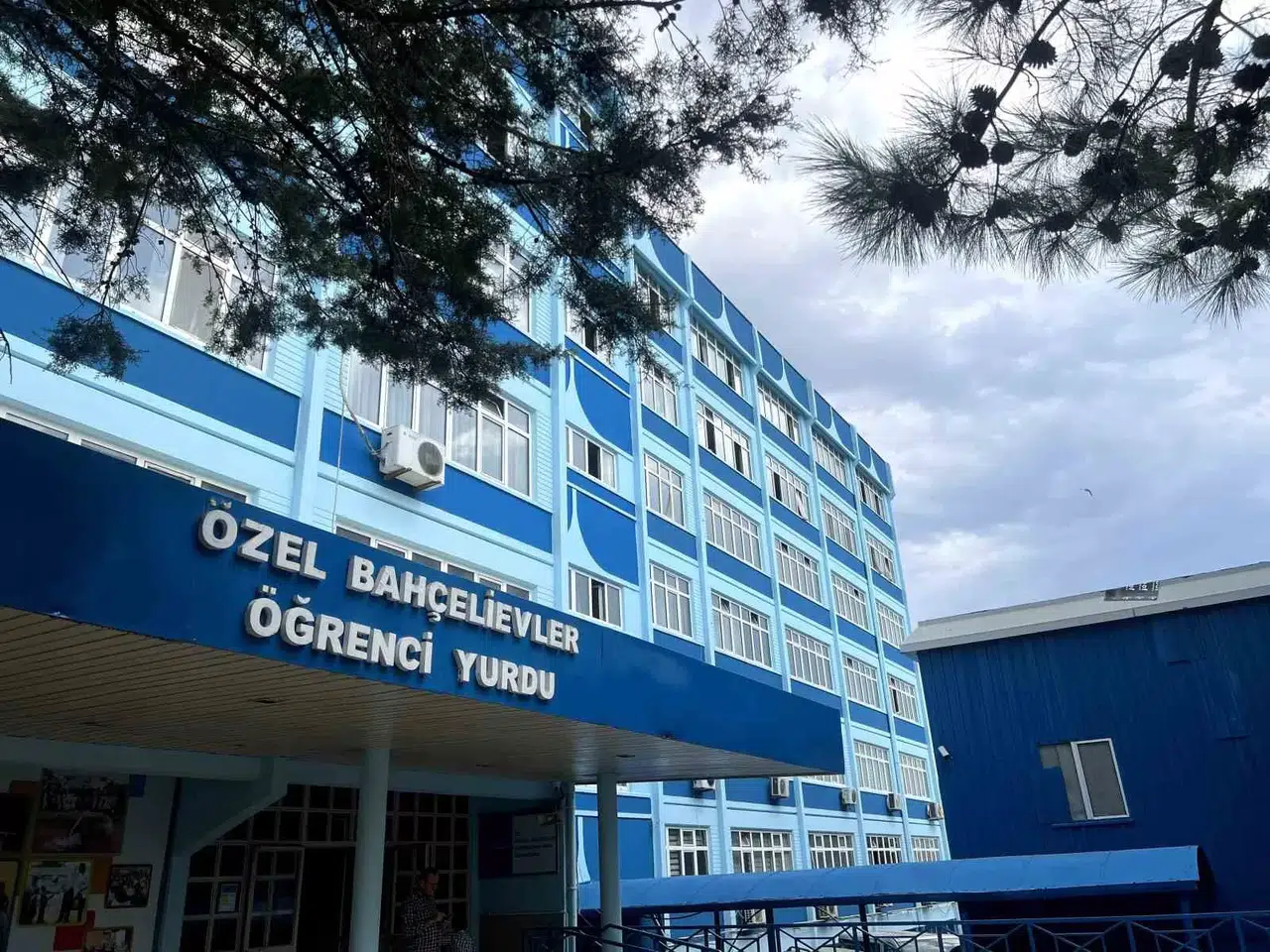 İhlas Vakfı Yeni Devir Öğrenci Yurdu Müracaatları Başladı