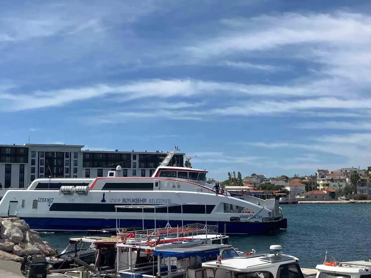 İzmir’de Deniz Seferlerine Fırtına Mahzuru