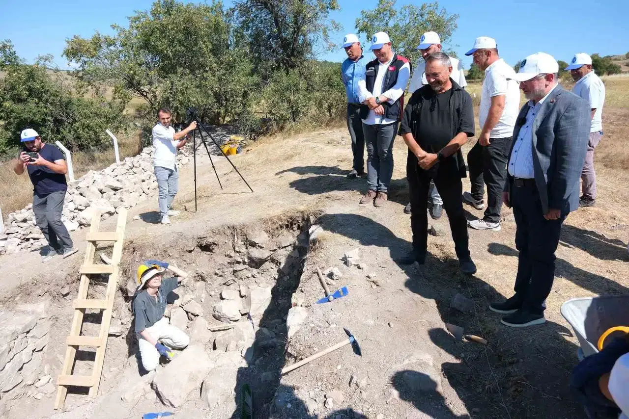 Kalehisarda Gün Yüzüne Çıkarılan Selçuklu Tarihine Çorum Belediyesi’nden Dayanak