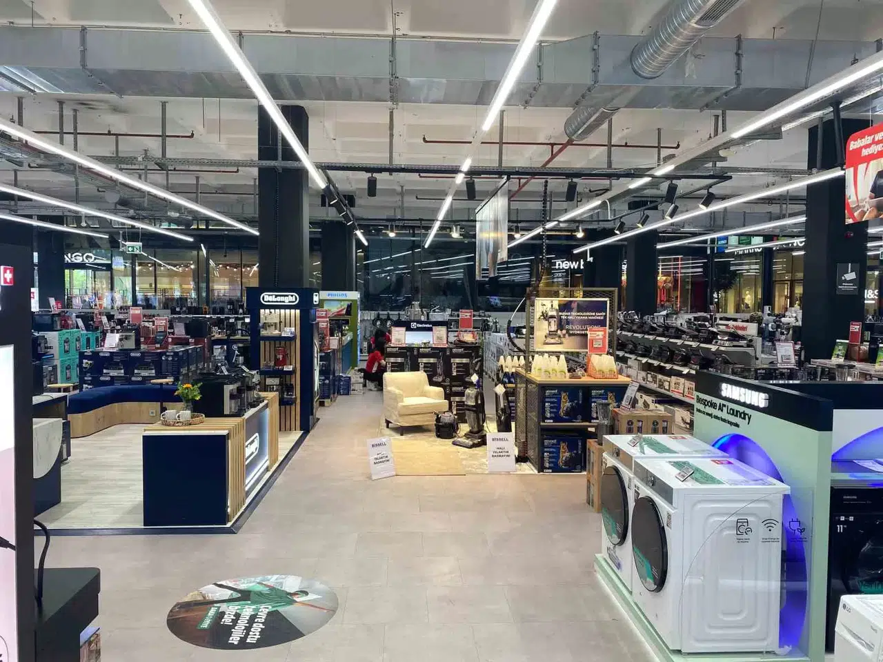 Mediamarkt İstanbul’daki Mağazalarını Görme Engelliler İçin Daha Erişilebilir Hale Getirdi