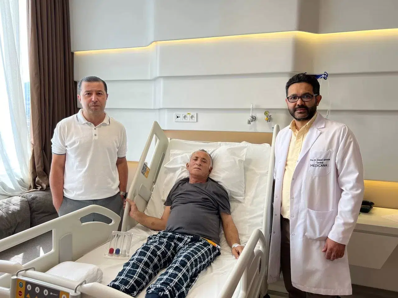 (Özel) Hastaneye Gidince 56 Yıl Tek Böbreği Olduğunu Öğrendi