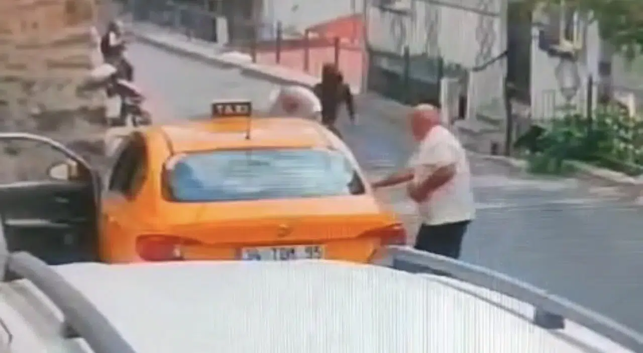 Sarıyer’de Ticari Taksi Sürücüsüne Silahlı Taarruz: O Anlar Kamerada