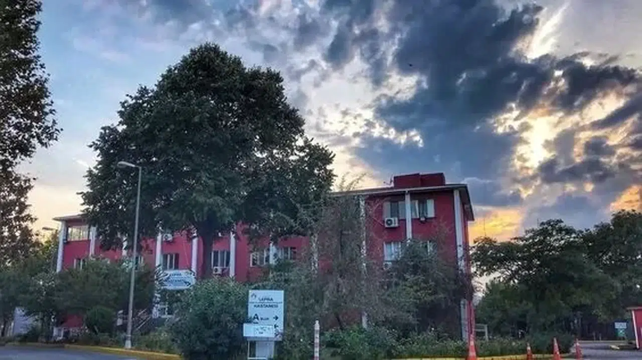 Tarihi Hastanenin Eğitim ve Araştırma Hastanesine Dönüştürülmesi Talebi
