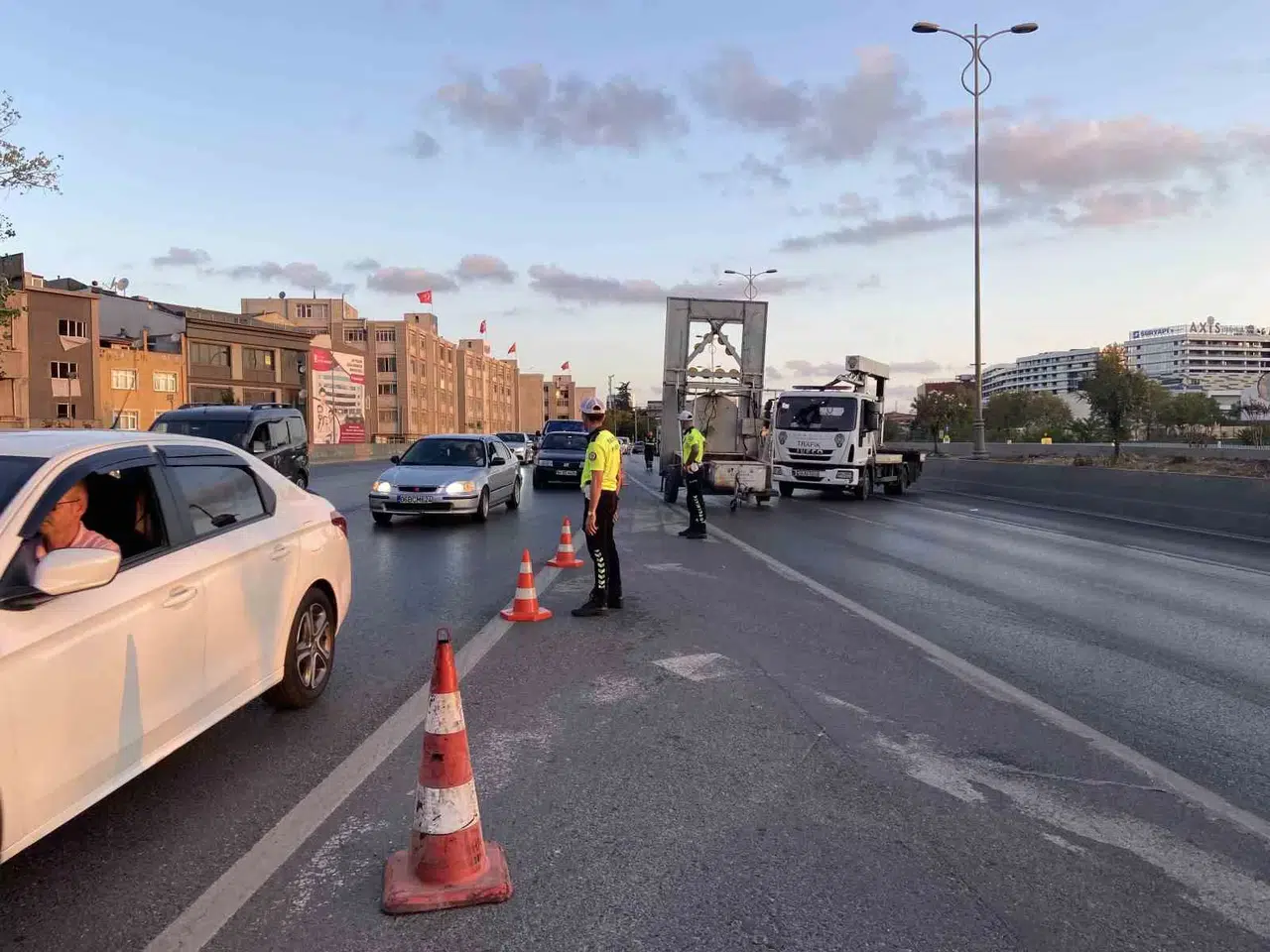 Vatan Caddesi 30 Ağustos Provaları Nedeniyle Trafiğe Kapandı