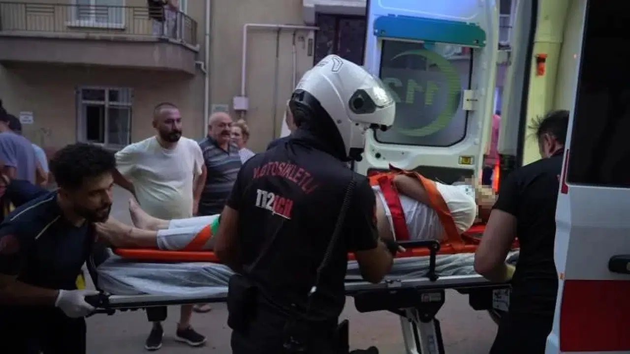 Vefatla Burun Buruna: Sac Levha Suratını Kesti, Ağır Yaralandı