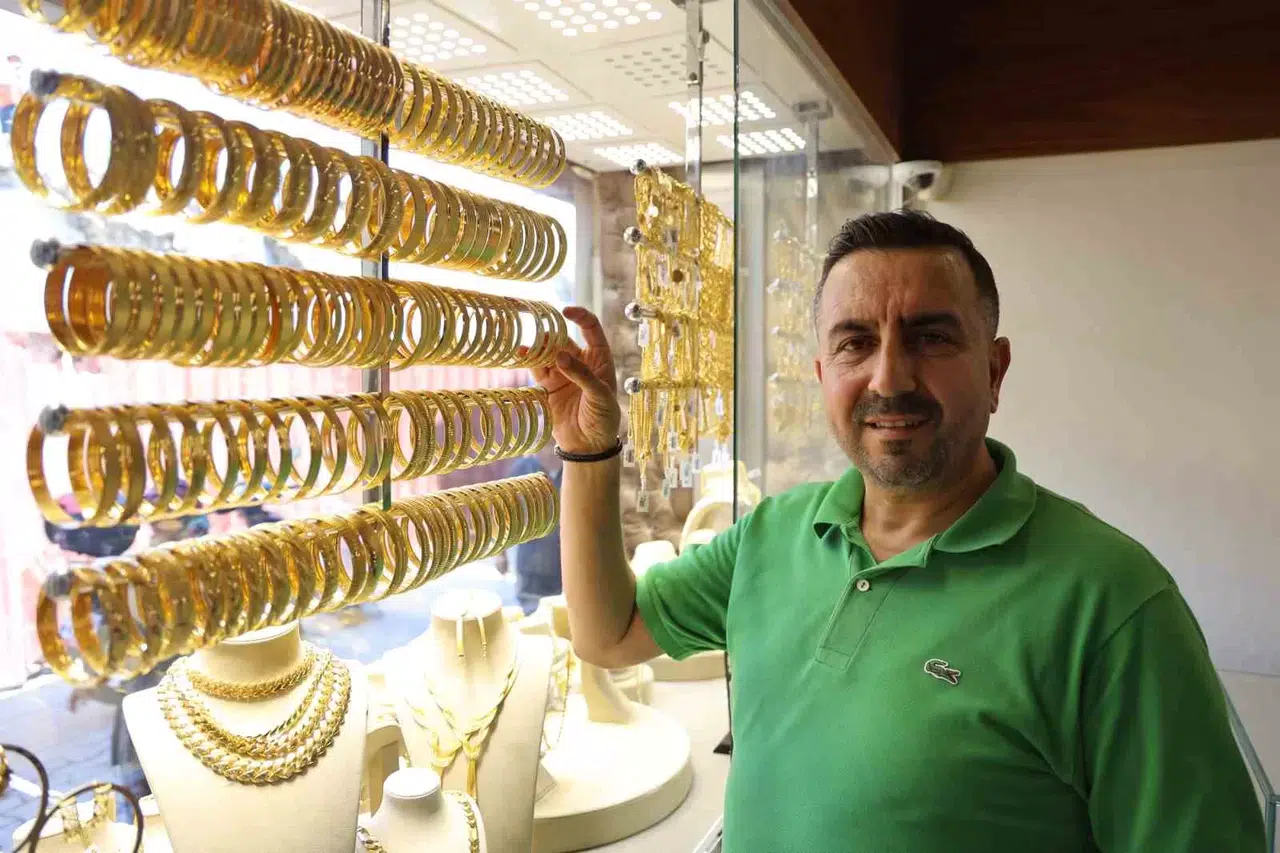 Yeni Evli Çiftlerin Hayallerini Yıkan Uydurma Altınla İlgili Yılların Sarrafından Taklidini Gerçeğinden Ayırmanın Püf Noktaları