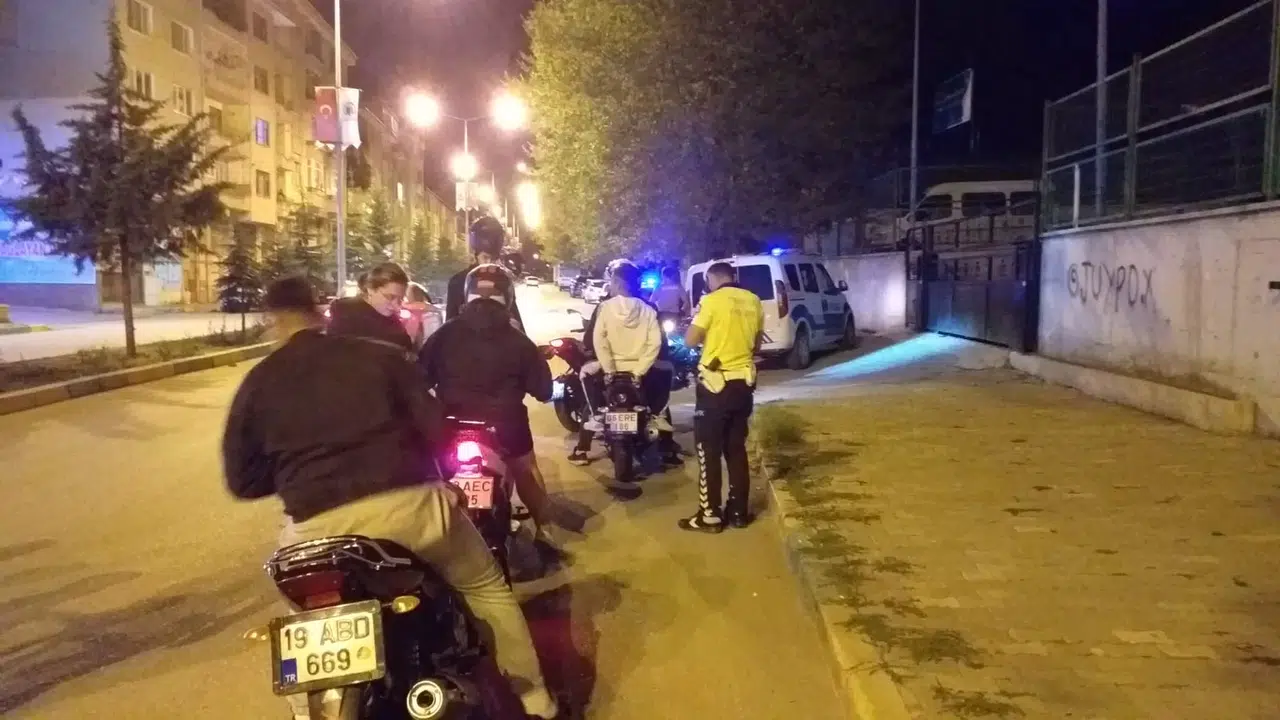 54 Motosiklet Sürücüsüne 84 Bin 119 Lira Ceza
