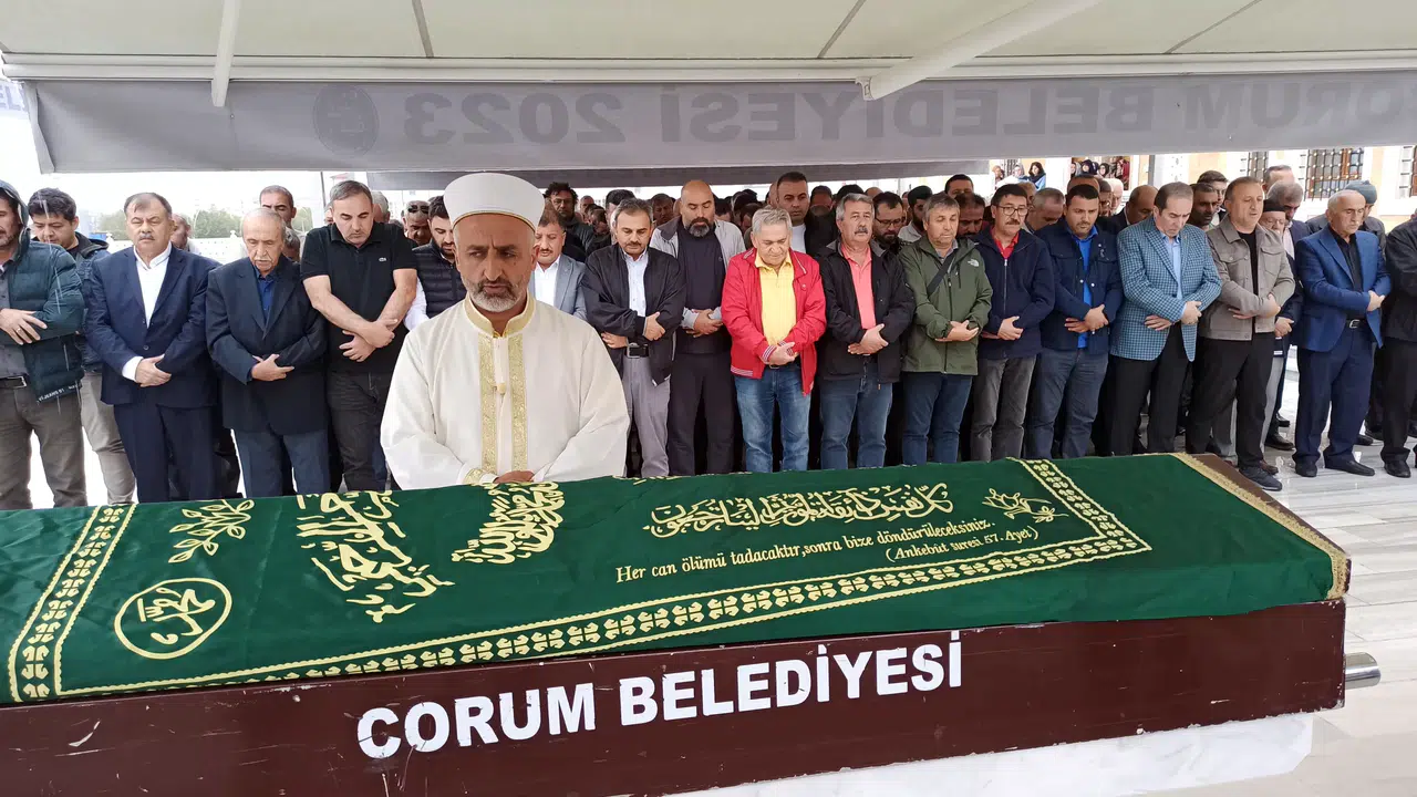 Ahmet Ertekin, Son Yolculuğuna Uğurlandı
