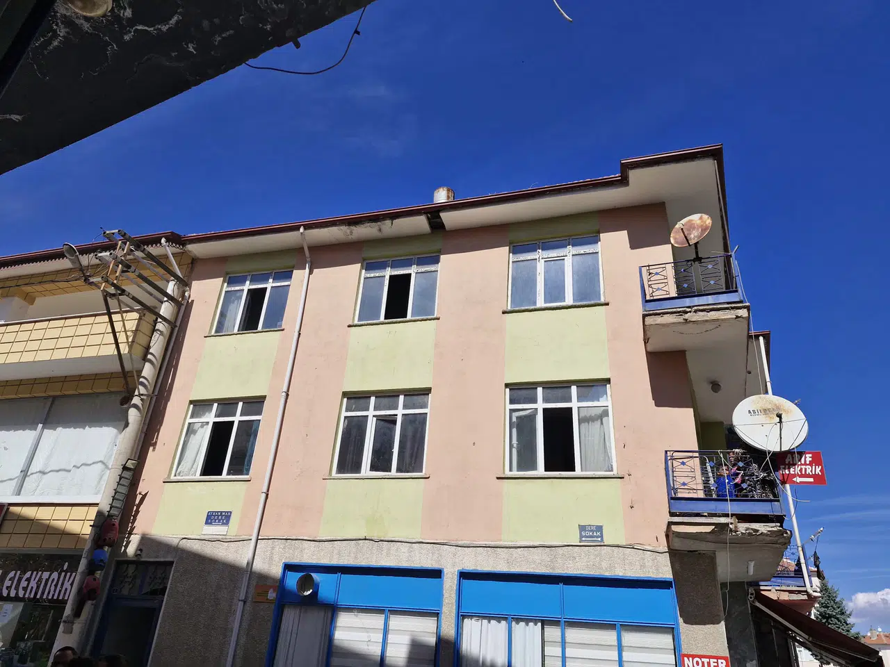 Apartman Dairesinde Çıkan Yangın Korkuttu