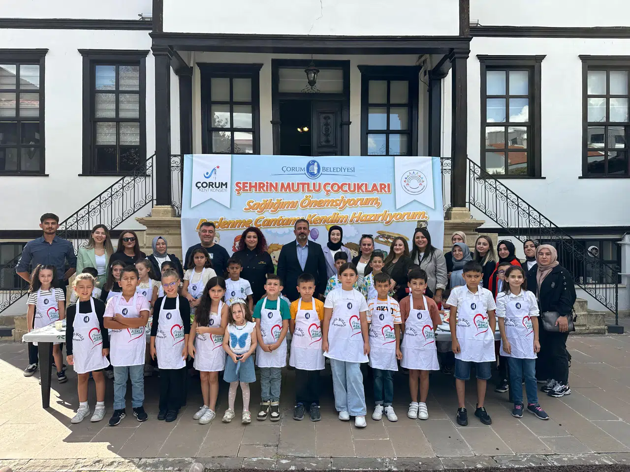 Çocuklar, Çantalarını Kendileri Hazırladı