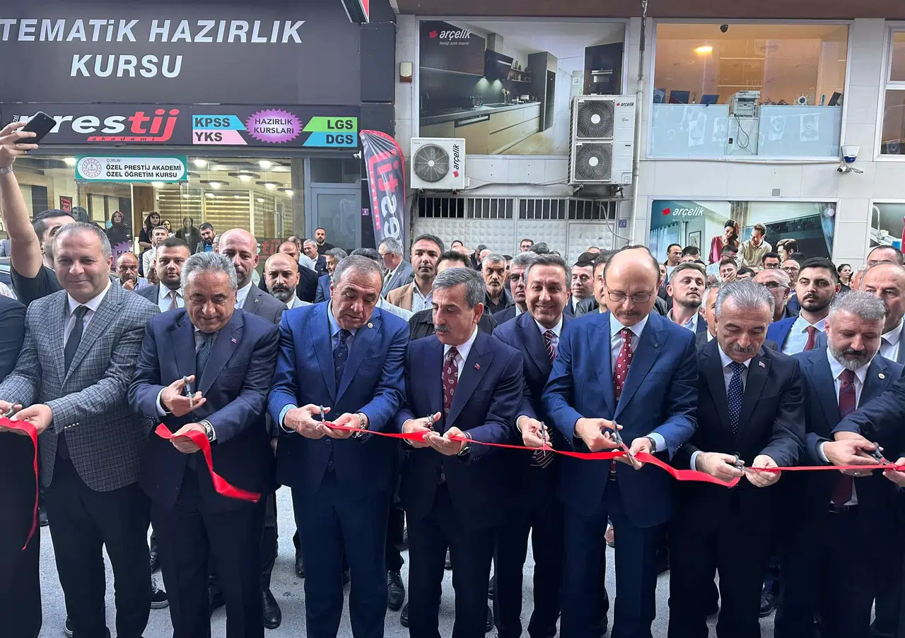 Dere, Çorum’da Açılış ve Toplantıya Katıldı