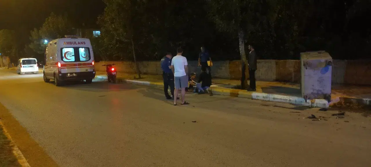 Kontrolden Çıkan Motosiklet Çöp Konteynerine Çarptı