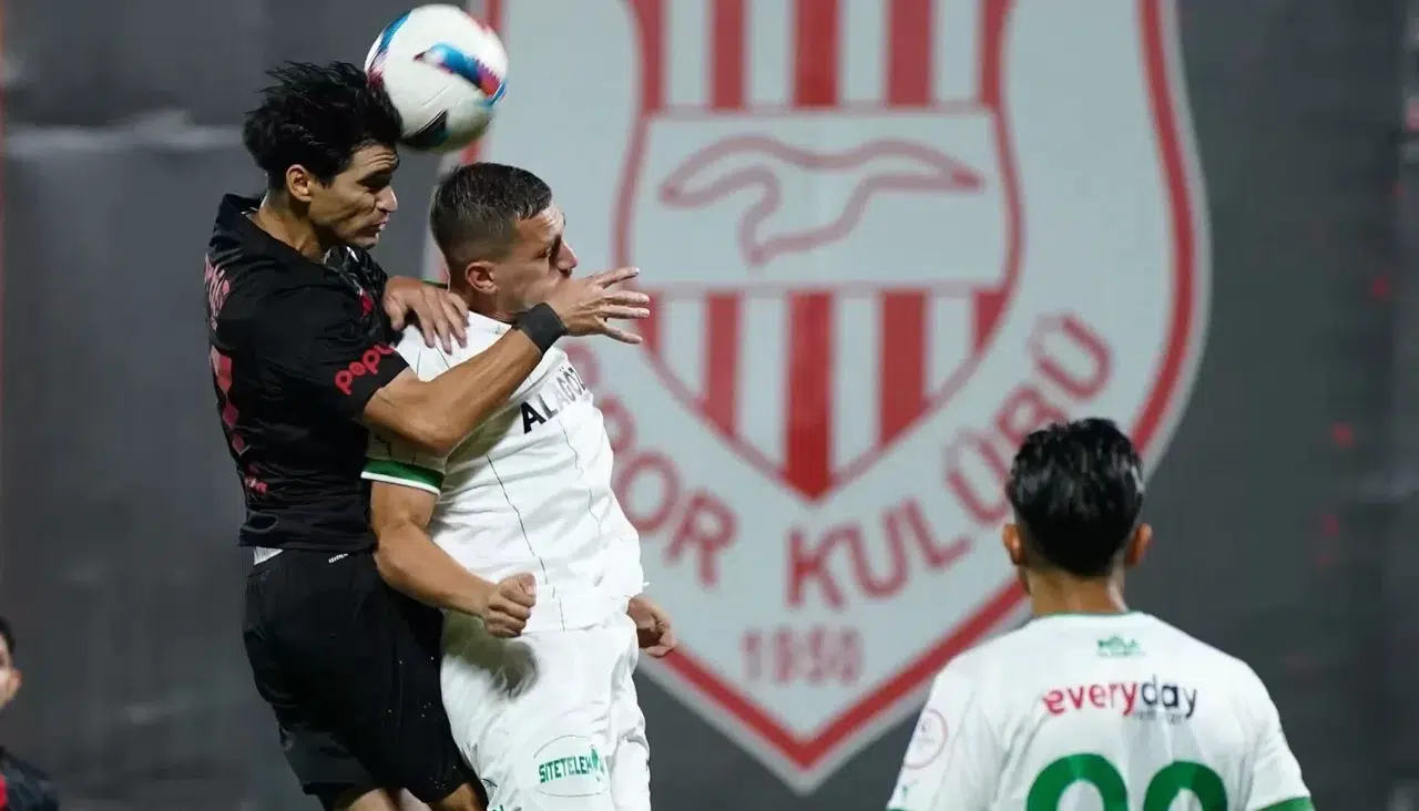 Osman Özköylü’den Penaltı İsyanı  