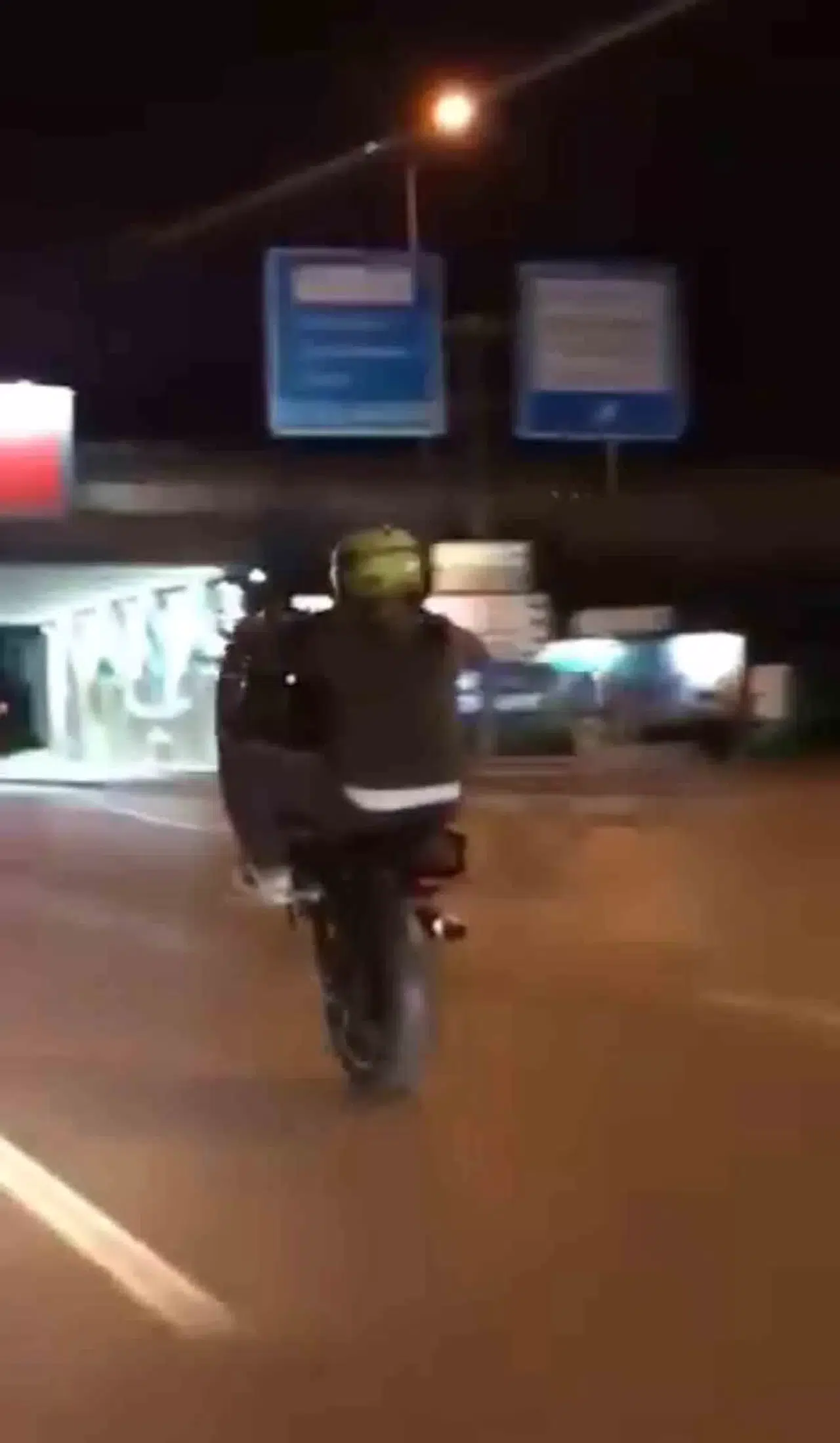 Bursa’da Motosiklet Şoförlerinin Tehlikeli Seyahatleri Kamerada