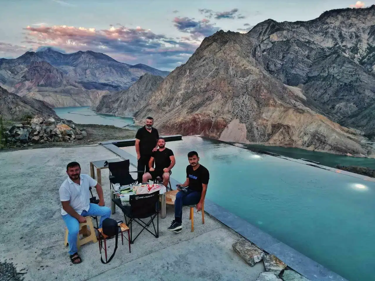 Erzurum - Artvin Hududunda Çağdaş Bir Cazibe Merkezi: Sonsuz Havuz