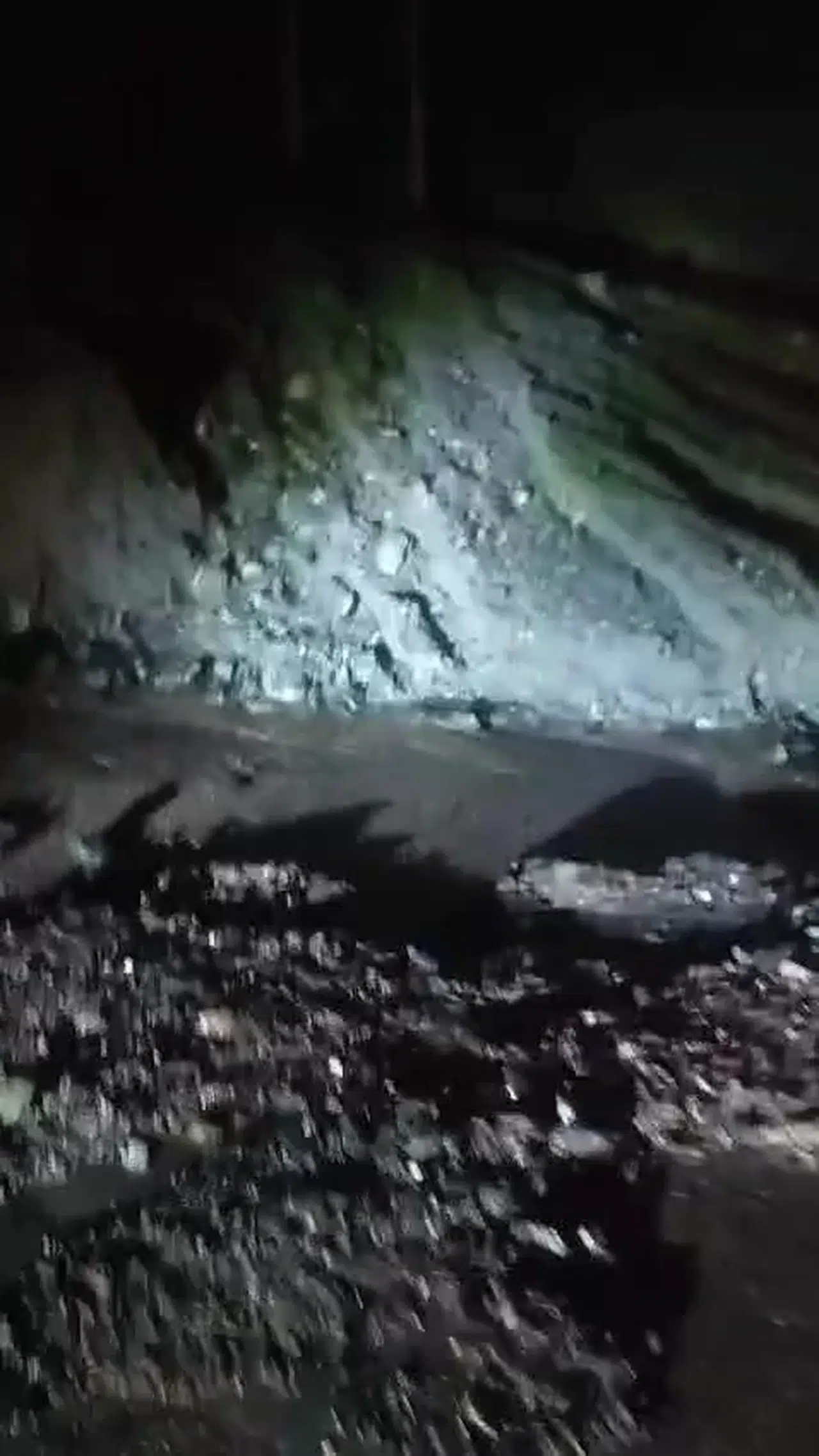 Hatay’da Heyelan Nedeniyle Yayla Yolu Ulaşıma Kapadı