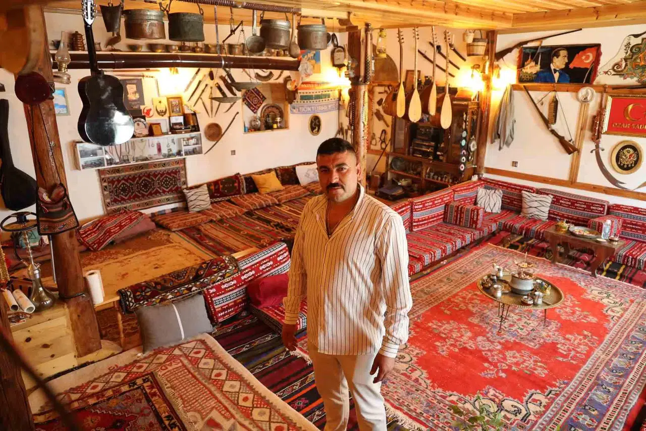 Her Motifi Farklı Bir Mana Taşıyor, Bu Odaya Girenler Adeta Vakitte Seyahate Çıkıyor