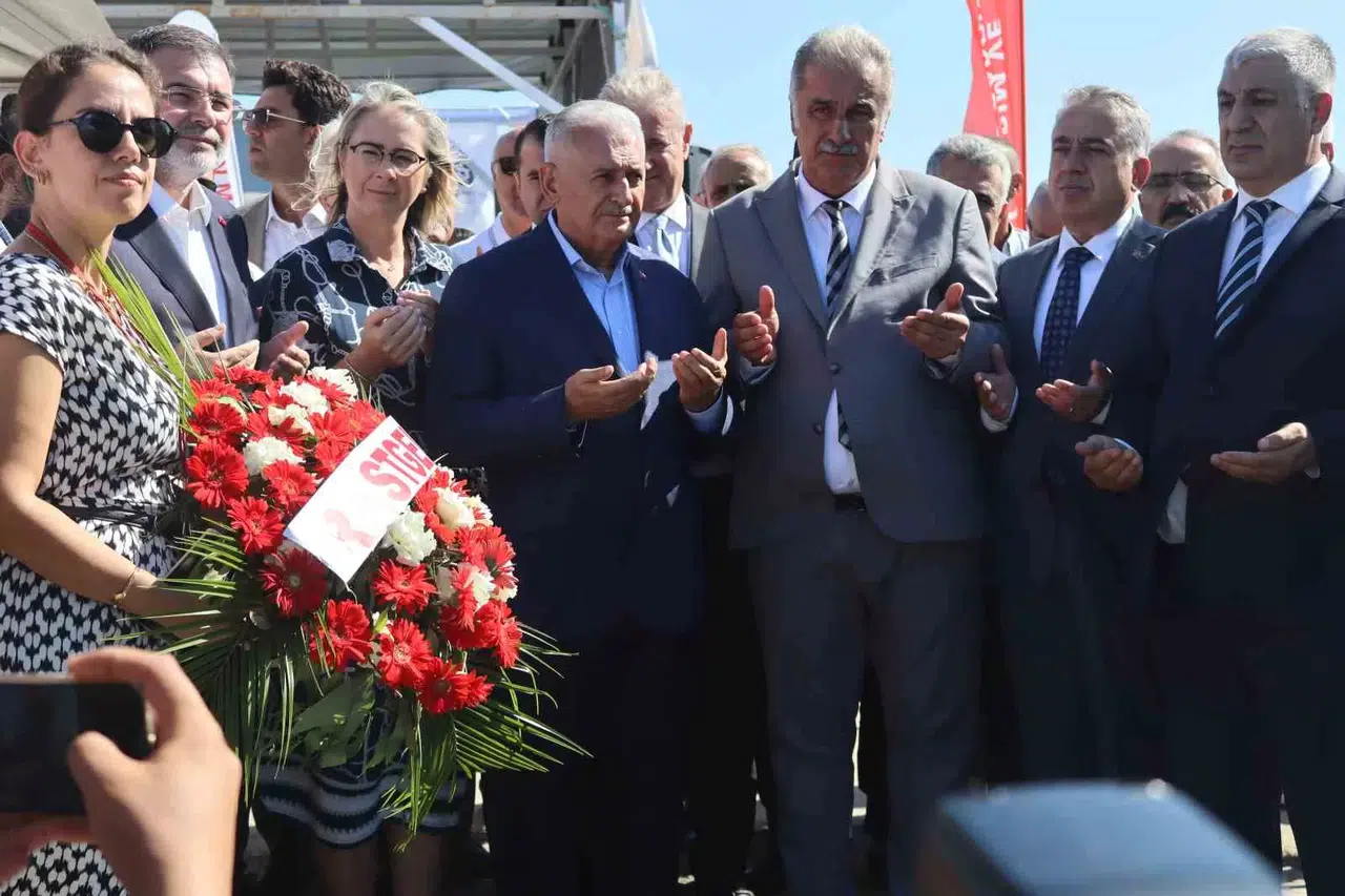 İzmir’de Balıkçılar ’Vira Bismillah’ Dedi
