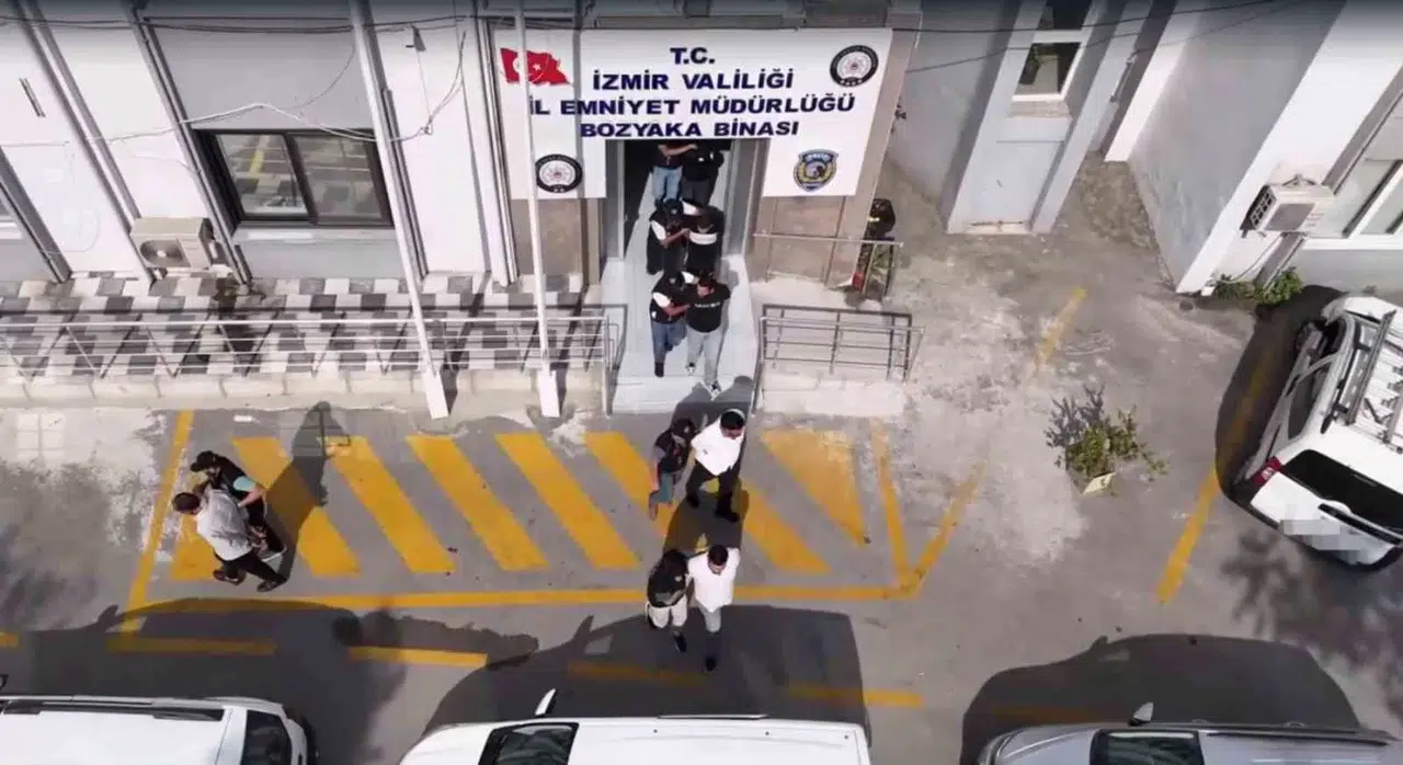 İzmir’de Cürüm Örgütüne Operasyon: 9 Gözaltı