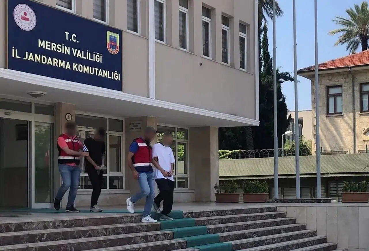 Mersin’de Cinayetten 26, İstismardan 20 Yıl Mahpus Cezası Alan 2 Hükümlü Yakalandı
