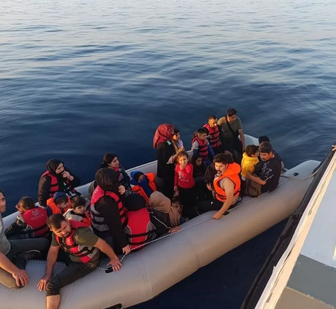 (Özel) Yunan Ögeleri Çocukların da Ortalarında Bulunduğu Kaçak Göçmenleri Vefata Terk Etti