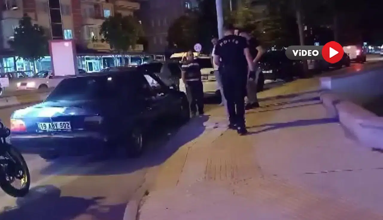 Parkta Havaya Ateş Açtı, Polis Harekete Geçti