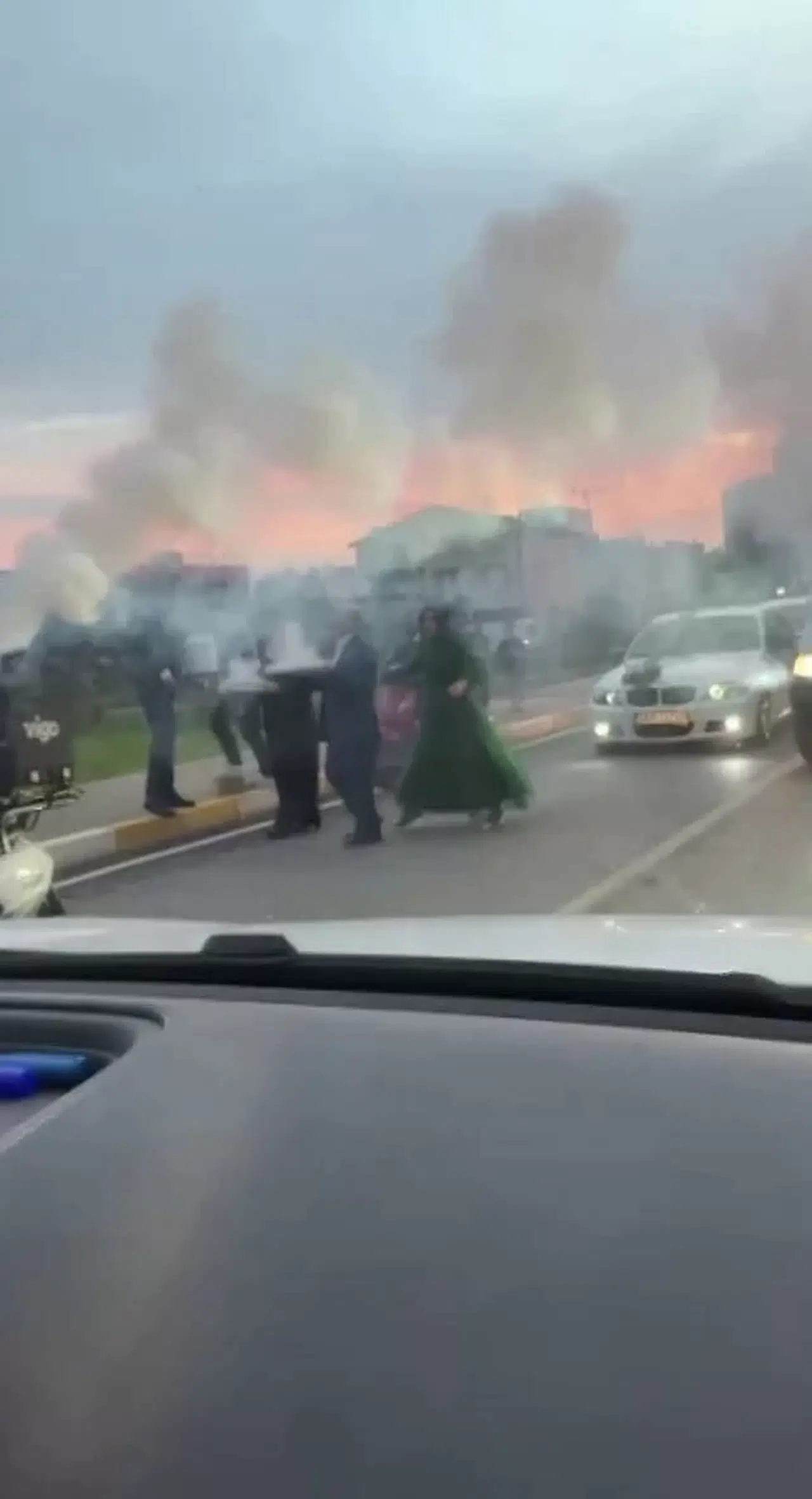 Pendik’te Düğün Konvoyu Yaparak Yolu Kapatan Şoförlere Para Cezası