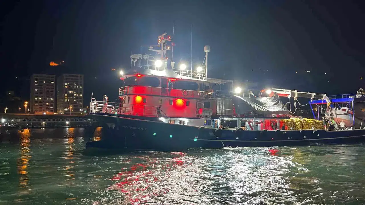 Rize’de Balıkçılar ‘Vira Bismillah’ Diyerek Denize Açıldı