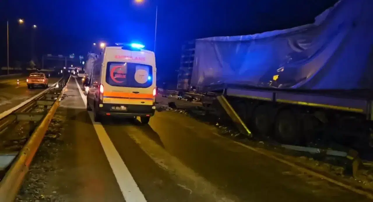 Tag Otoyolu’nda 3 Başka Kaza: 1 Meyyit, 20 Yaralı