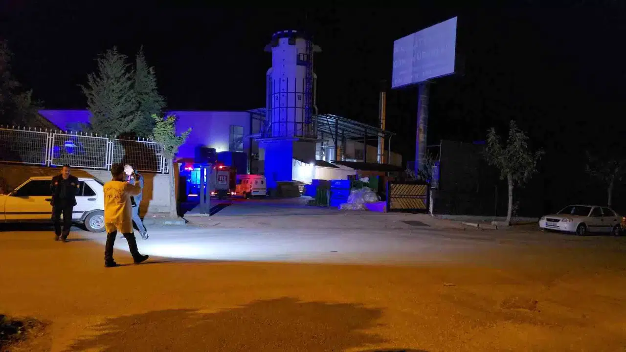 Tokat’ta Pres Makinesine Sıkışan Personel Hayatını Kaybetti