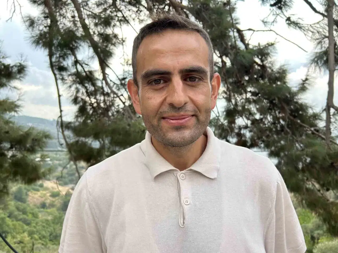 Toprağa Gizlenen Zehirli Engerek Kameraya Yakalandı