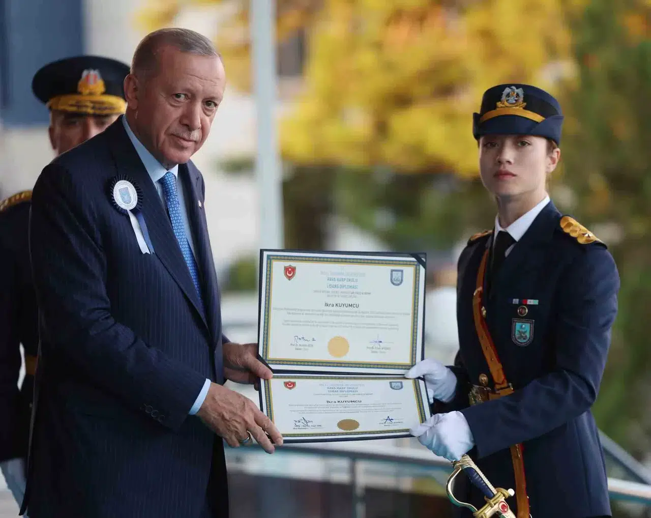 TSK Tarihinde Birinci: Bu Yıl Kara, Hava ve Deniz Harp Okullarının Birincileri Bayan Teğmenler Oldu