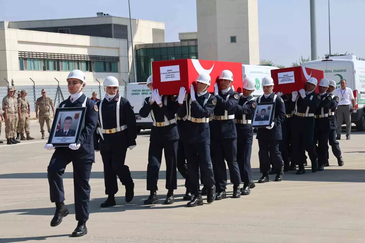 Tunceli’deki Kazada Şehit Olan 4 Asker Memleketlerine Uğurlandı