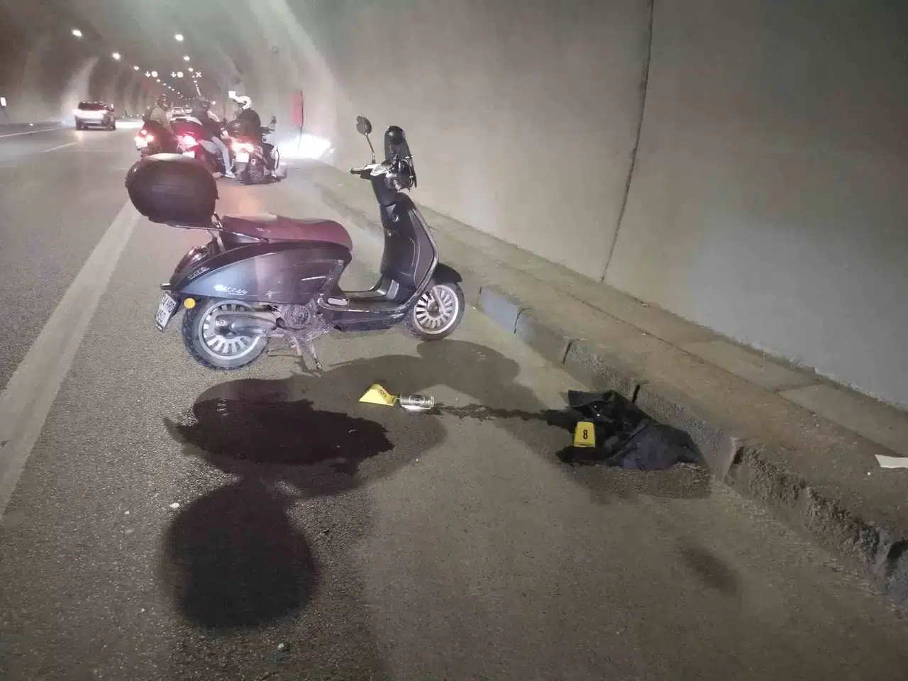 Üsküdar’da Şoförünün Denetiminden Çıkan Motosiklet Devrildi: 1 Meyyit, 1 Yaralı