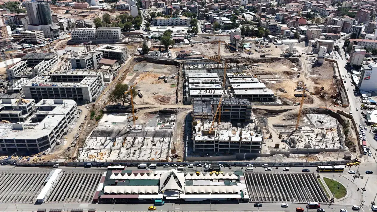 Zelzele Bölgesi Malatya Ayağa Kaldırılıyor