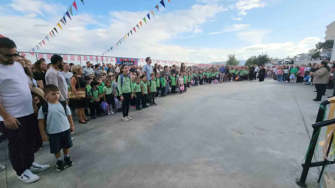 Zonguldak’ta Öğrencilerin Okul Heyecanı: Birinci Ders Zili Çaldı