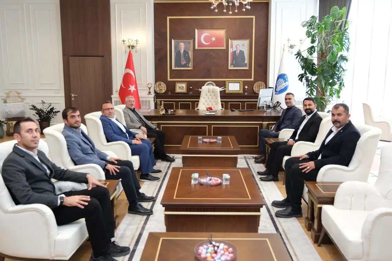 Aşgın, Veteriner Hekimlerle Bir Araya Geldi