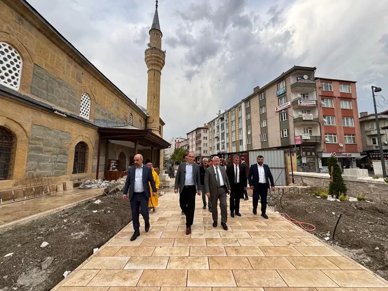 Bölge Müdürü, Tepki Çektiği Çorum Ulu Camii’nde